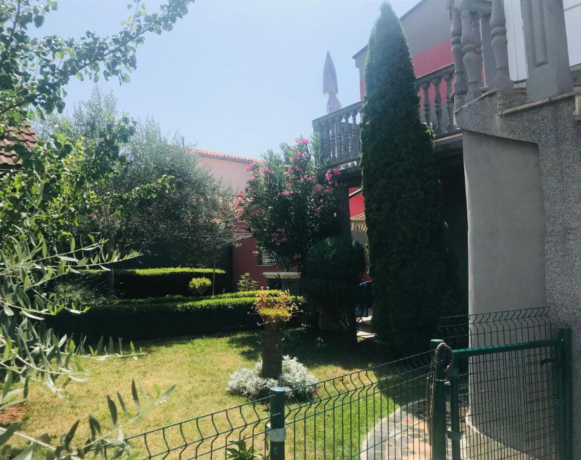 Villa Nik Fažana Esterno foto