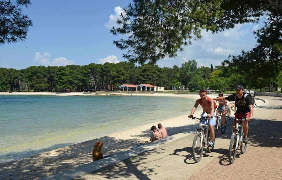 Villa Nik Fažana Esterno foto