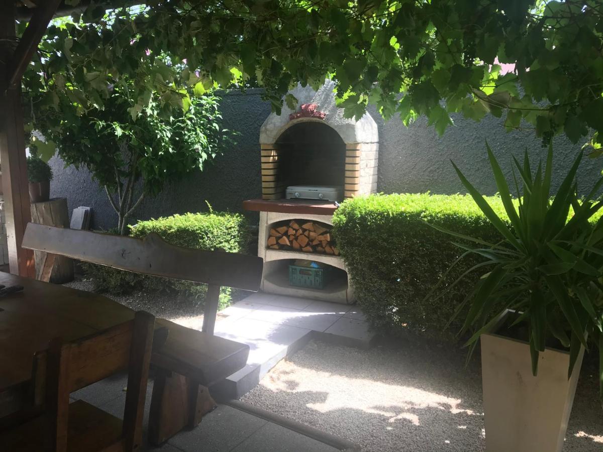 Villa Nik Fažana Esterno foto