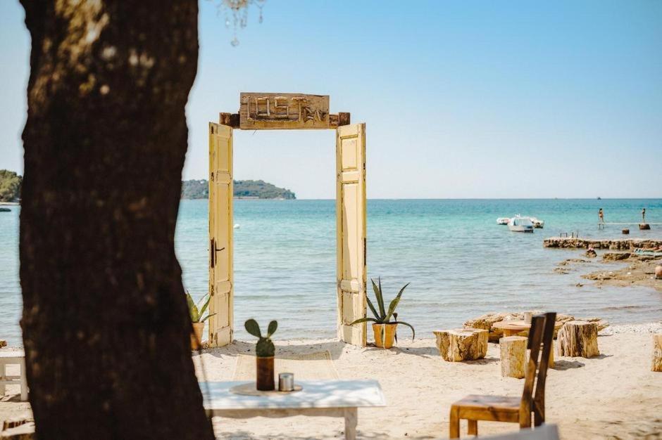 Villa Nik Fažana Esterno foto